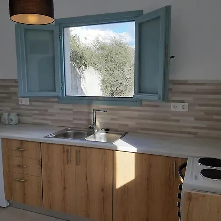 House For 2 People In A Vineyard Apartment *